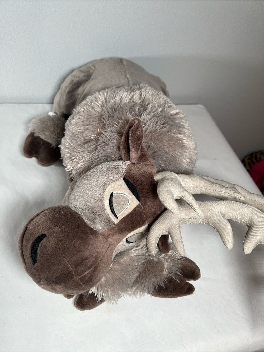 Disney Parks sleeping Sven plush